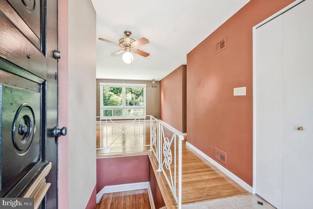 6618 IAN ST, Hyattsville, MD 20784