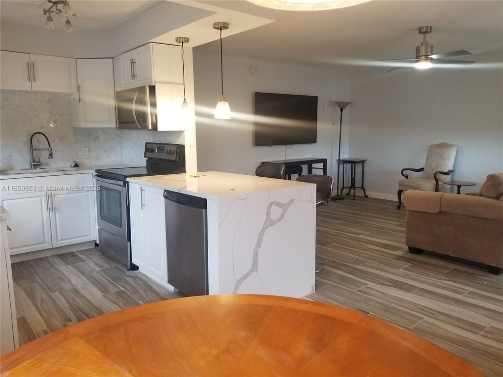 48 Brittany A, Delray Beach, FL 33446