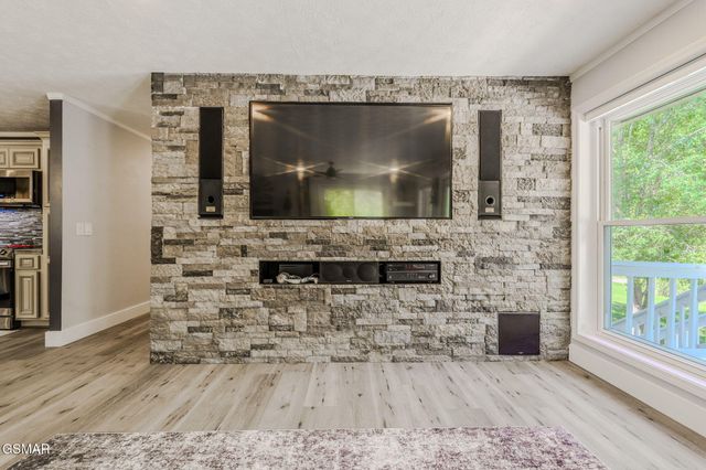 3158 Nevils Way, Sevierville, TN 37876