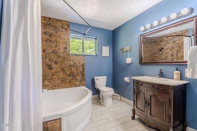 3158 Nevils Way, Sevierville, TN 37876
