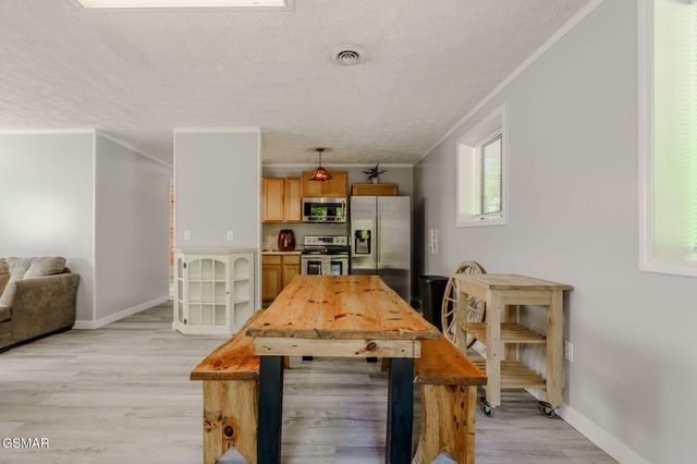 3158 Nevils Way, Sevierville, TN 37876
