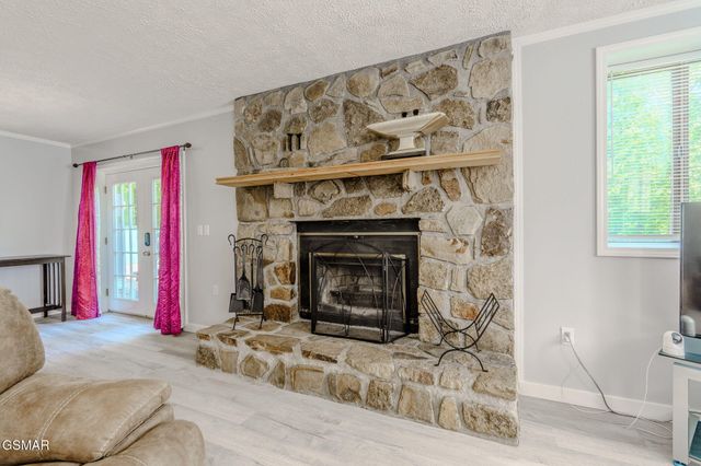 3158 Nevils Way, Sevierville, TN 37876