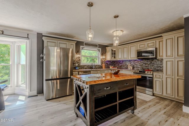 3158 Nevils Way, Sevierville, TN 37876
