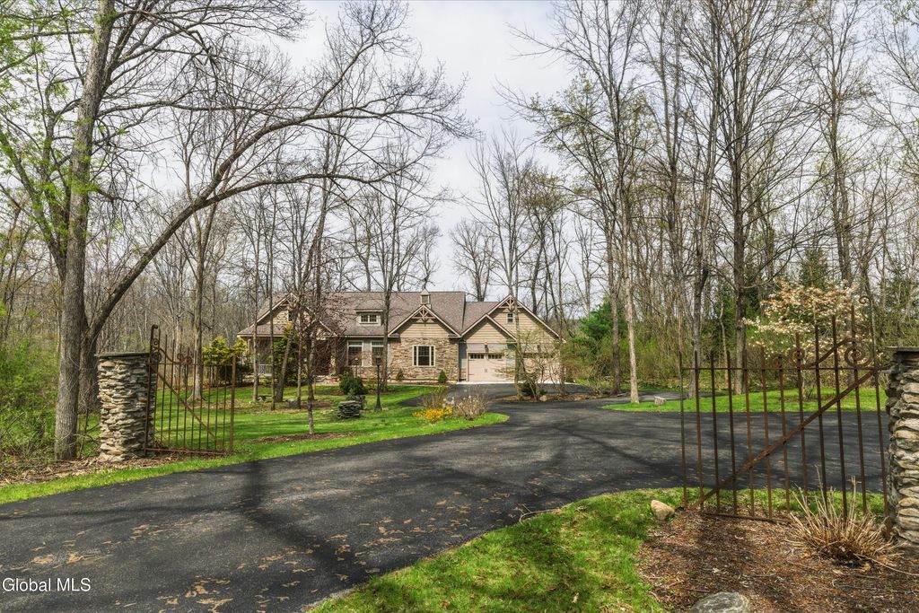 262 Old Post Road, Ballston Spa, NY 12020