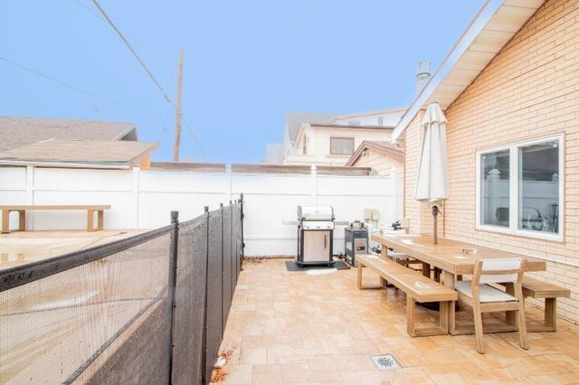 168 Norfolk Street, Brooklyn, NY 11235