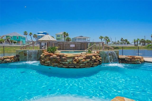 162 La Concha Blvd 11, Port Aransas, TX 78373