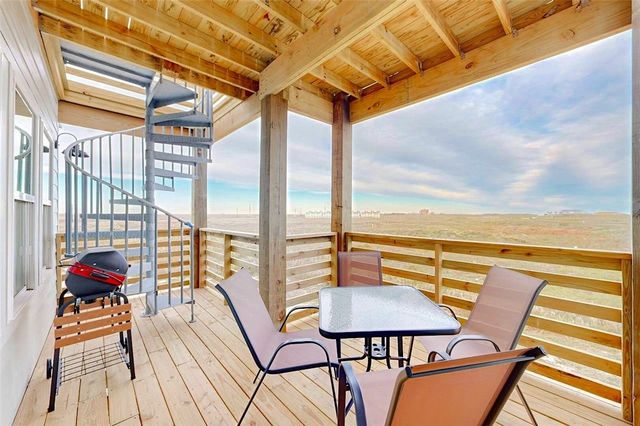 162 La Concha Blvd 11, Port Aransas, TX 78373