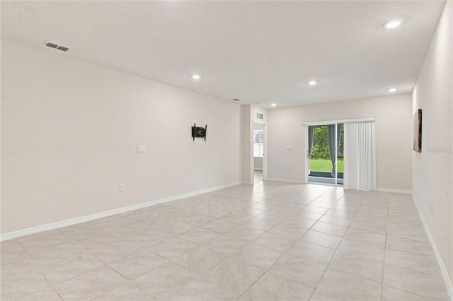 20043 ROYAL TERN COURT, Leesburg, FL 34748