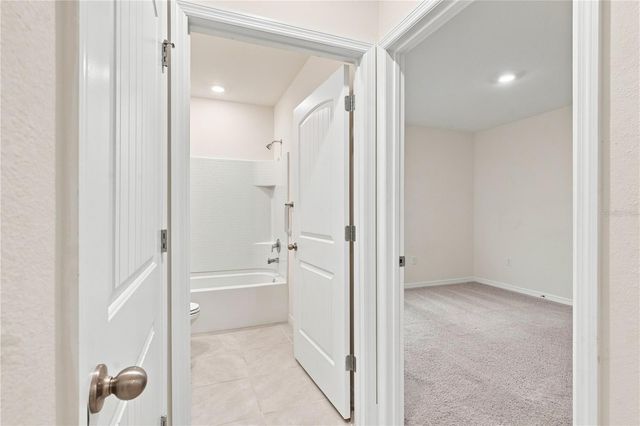 20043 ROYAL TERN COURT, Leesburg, FL 34748