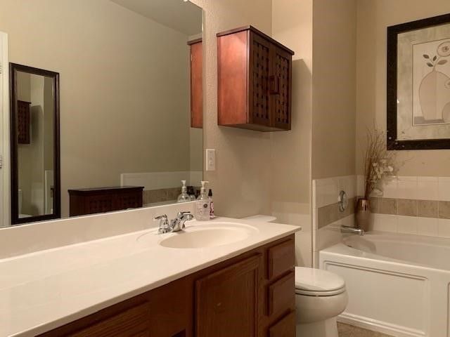 5924 Lost Valley Drive, The Colony, TX 75056