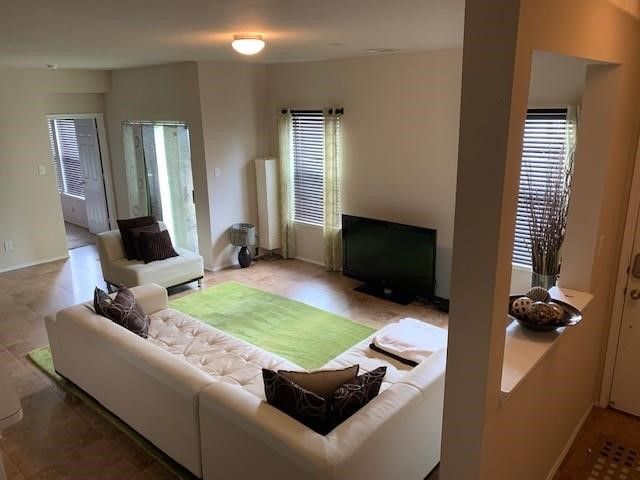5924 Lost Valley Drive, The Colony, TX 75056