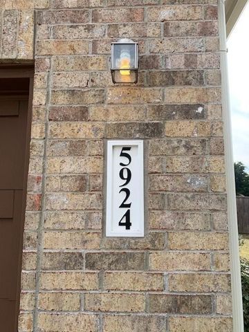 5924 Lost Valley Drive, The Colony, TX 75056