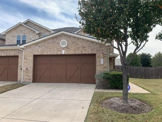 5924 Lost Valley Drive, The Colony, TX 75056