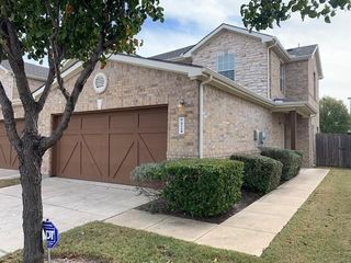 5924 Lost Valley Drive, The Colony, TX 75056