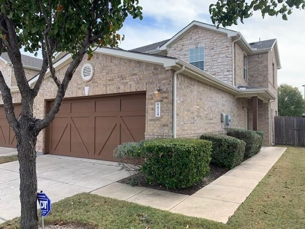 5924 Lost Valley Drive, The Colony, TX 75056