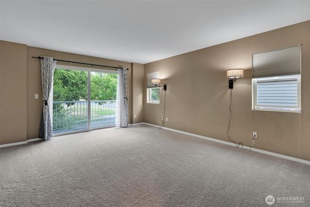 5918 Elizabeth Avenue SE, Auburn, WA 98092