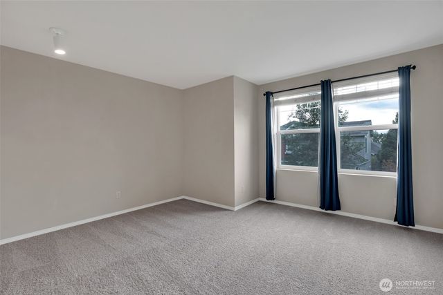 5918 Elizabeth Avenue SE, Auburn, WA 98092