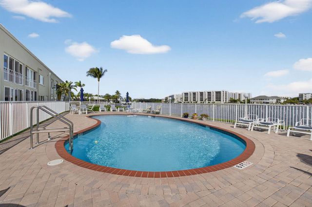 711 NE Harbour Terrace 3120, Boca Raton, FL 33431