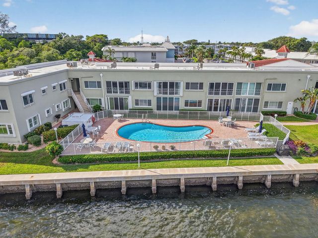 711 NE Harbour Terrace 3120, Boca Raton, FL 33431