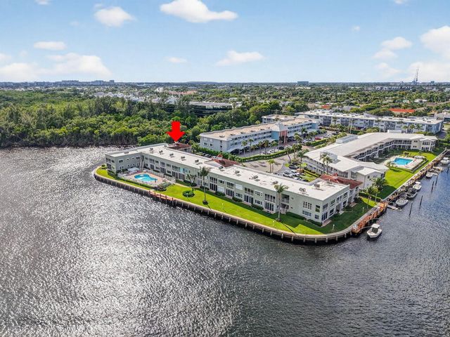 711 NE Harbour Terrace 3120, Boca Raton, FL 33431