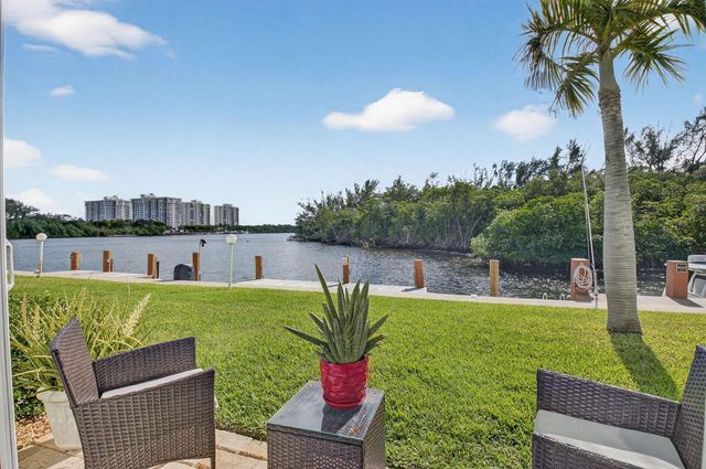 711 NE Harbour Terrace 3120, Boca Raton, FL 33431