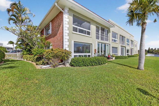 711 NE Harbour Terrace 3120, Boca Raton, FL 33431