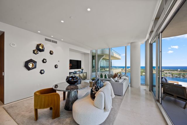 200 Arkona Court 2302, West Palm Beach, FL 33401