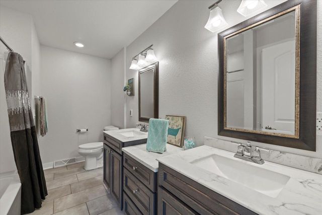 S93W23205 River Oaks DRIVE, Big Bend, WI 53103