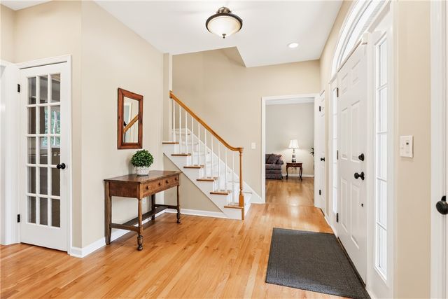24 Wenham Lane, Pittsford, NY 14534
