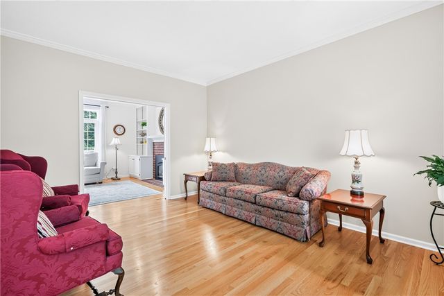 24 Wenham Lane, Pittsford, NY 14534