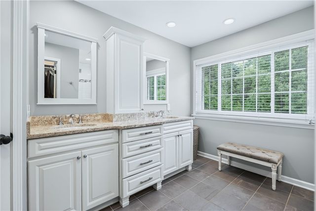 24 Wenham Lane, Pittsford, NY 14534