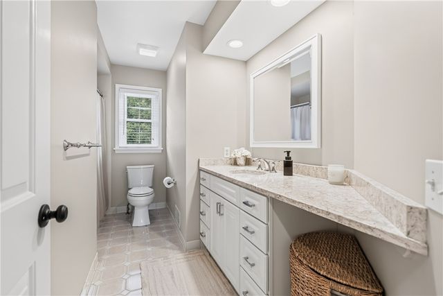 24 Wenham Lane, Pittsford, NY 14534