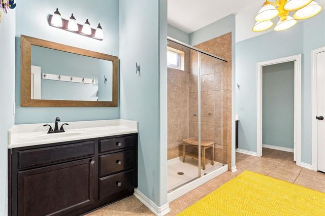 706 Irvin DR, San Marcos, TX 78666