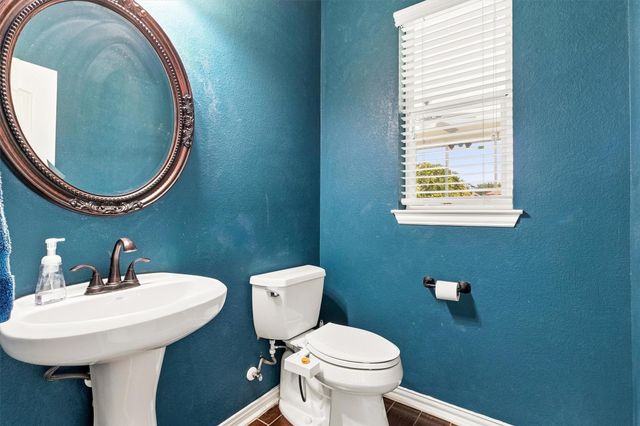 706 Irvin DR, San Marcos, TX 78666