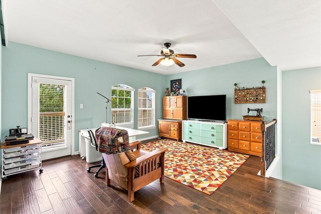 706 Irvin DR, San Marcos, TX 78666