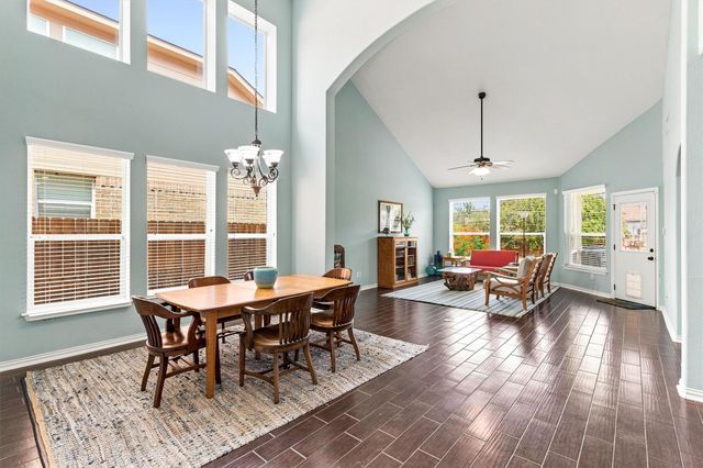 706 Irvin DR, San Marcos, TX 78666