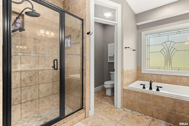 5825 W IVYBRIDGE Place, Peoria, IL 61615