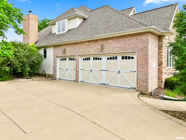 5825 W IVYBRIDGE Place, Peoria, IL 61615