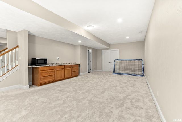 5825 W IVYBRIDGE Place, Peoria, IL 61615