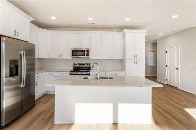 18 Wade Street, Winder, GA 30680