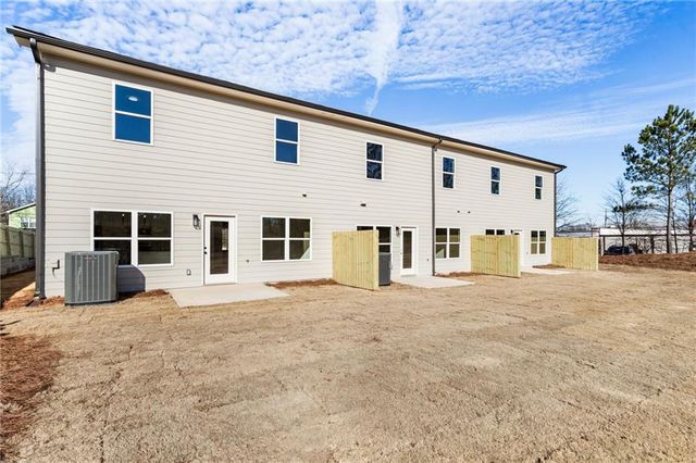 18 Wade Street, Winder, GA 30680