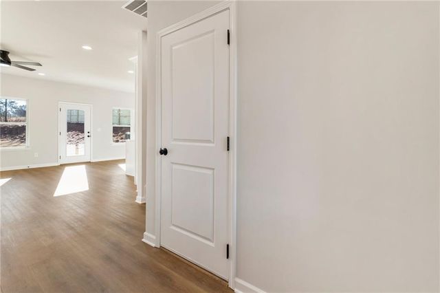 18 Wade Street, Winder, GA 30680