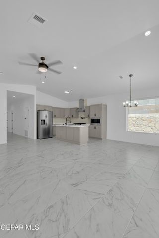 5656 DESERT CALICO Avenue, El Paso, TX 79934