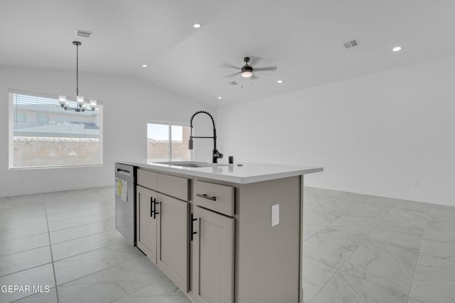 5656 DESERT CALICO Avenue, El Paso, TX 79934