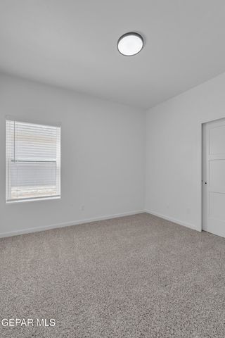 5656 DESERT CALICO Avenue, El Paso, TX 79934