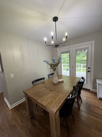 1029 Pine Cir, Lawrenceburg, TN 38464