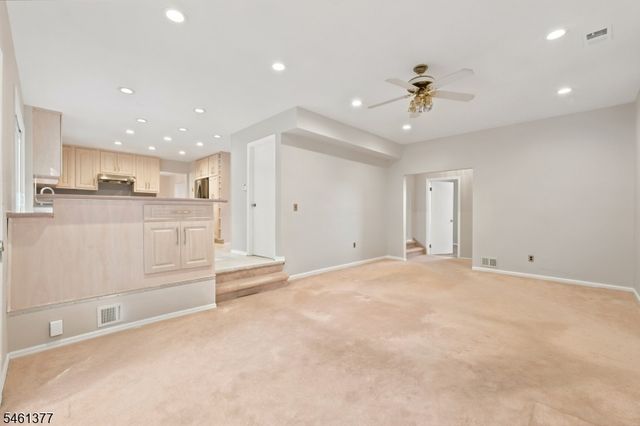 350 Parsippany Blvd, Parsippany-troy Hills Twp., NJ 07005