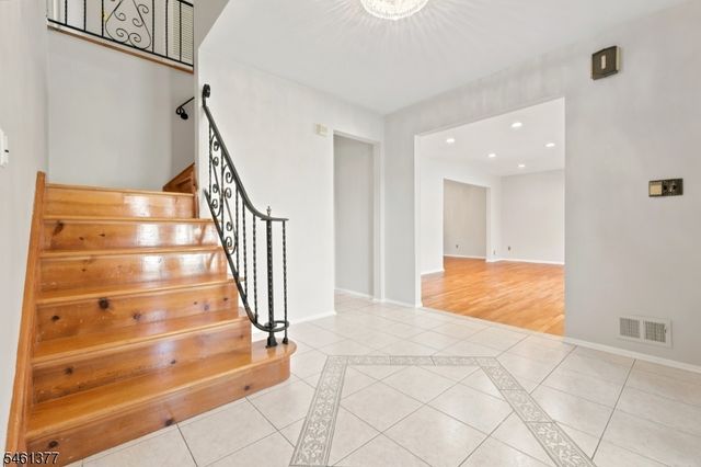 350 Parsippany Blvd, Parsippany-troy Hills Twp., NJ 07005