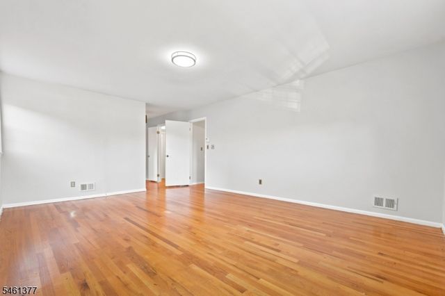 350 Parsippany Blvd, Parsippany-troy Hills Twp., NJ 07005