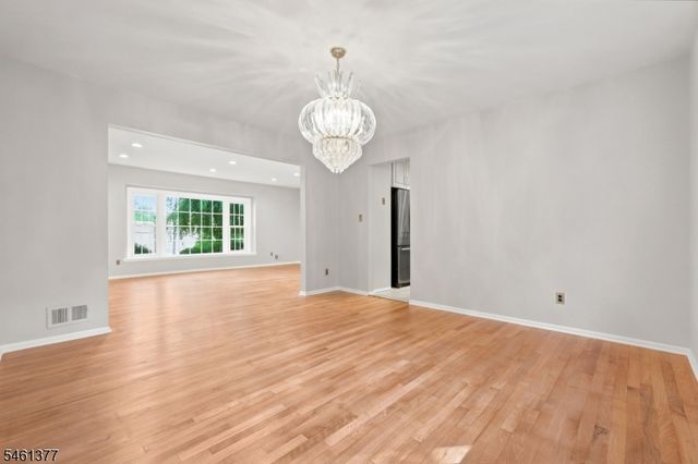 350 Parsippany Blvd, Parsippany-troy Hills Twp., NJ 07005